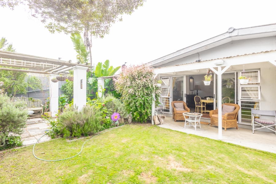 4 Bedroom Property for Sale in Stellenridge Western Cape